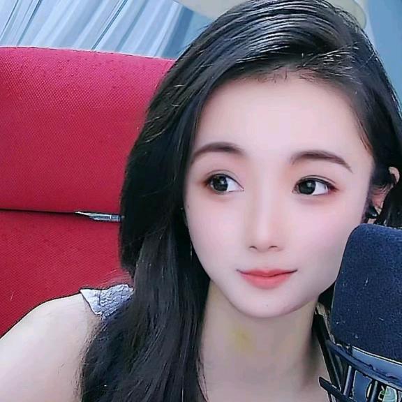 小白偷狗专业户🐶（皮皮虾）