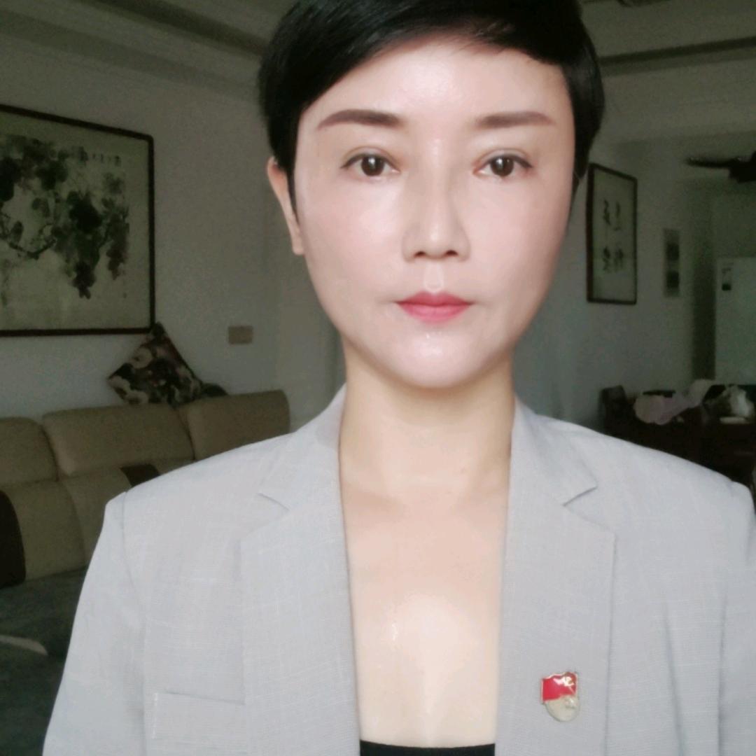 安吉小茶农卢琴