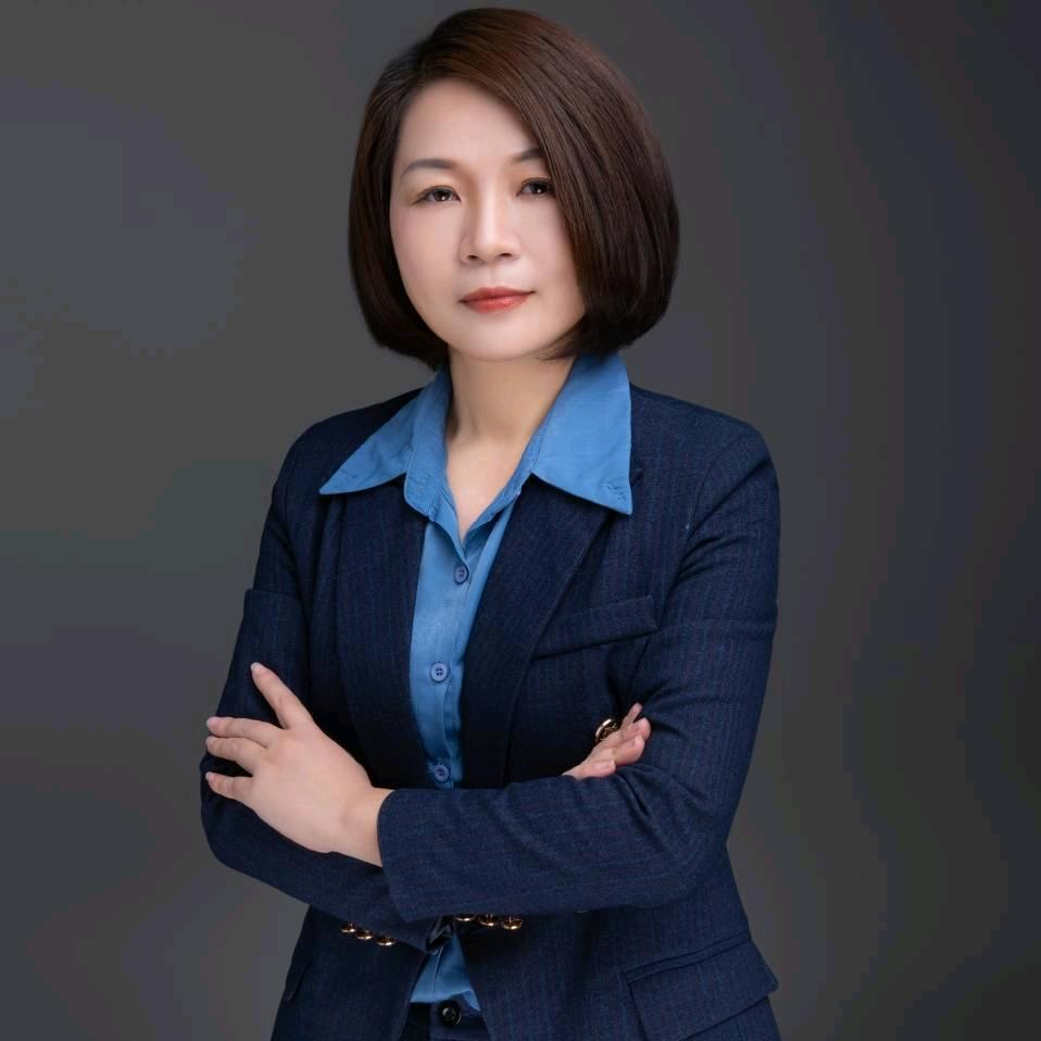 广州律师黄露