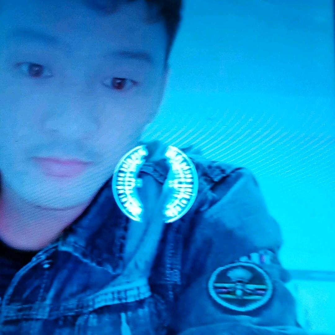 闫其新