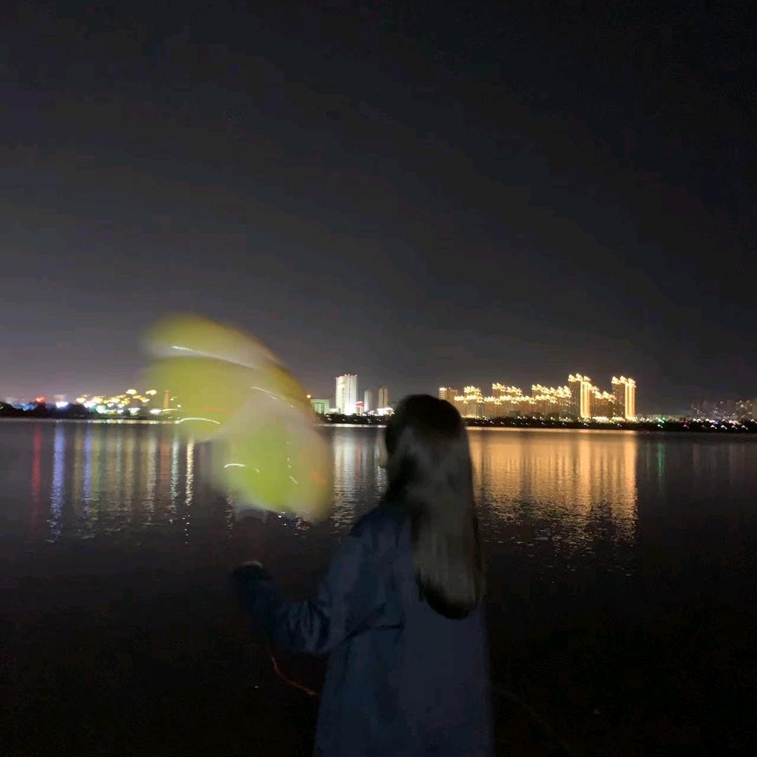 小呆呆.