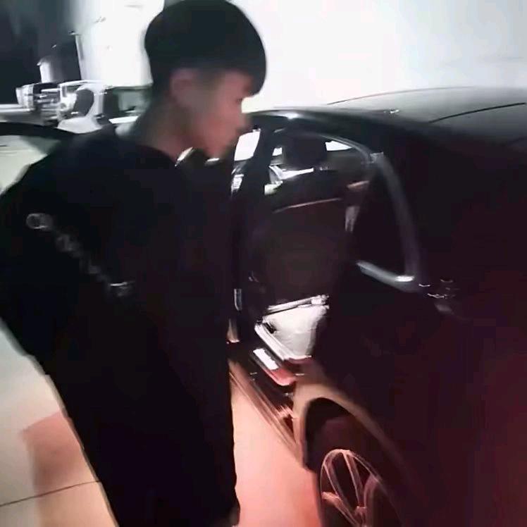 刀枪不入头像