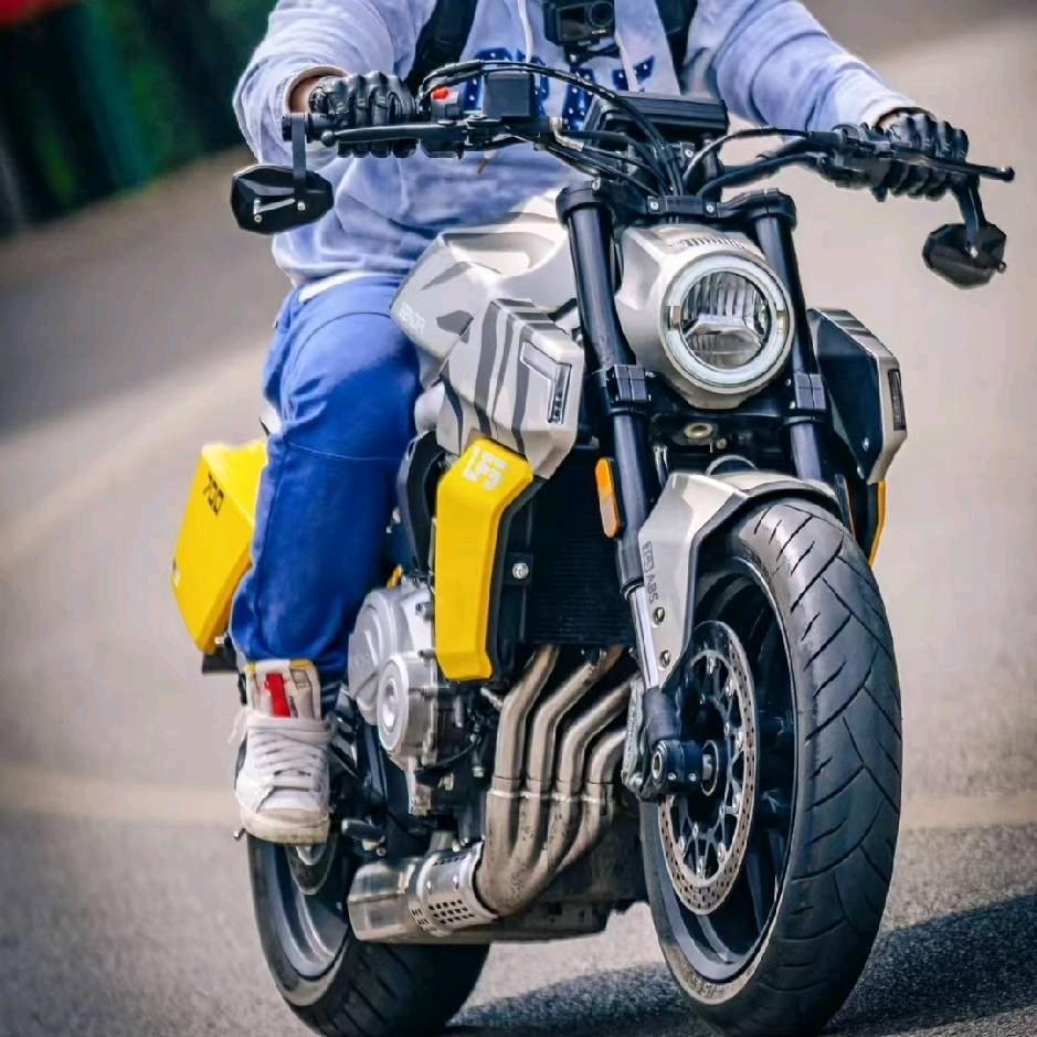 小孙 广安小刚机车