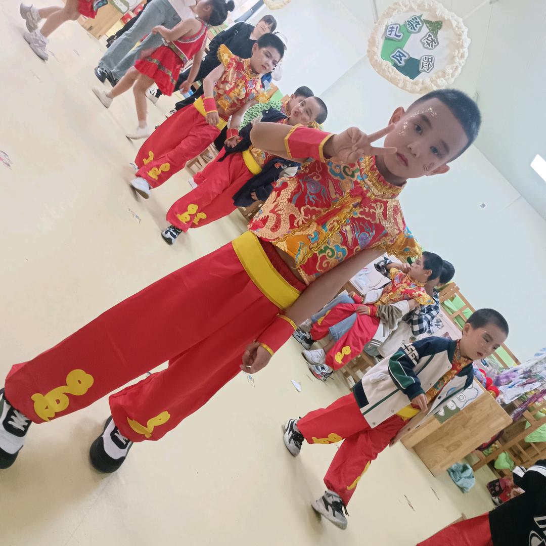 打铁本身硬