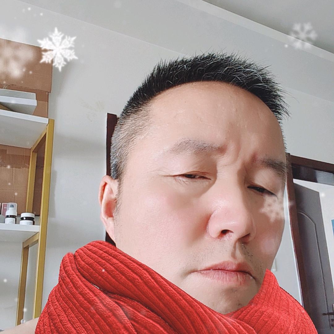 讲斑豆老男孩一玫瑰刻星