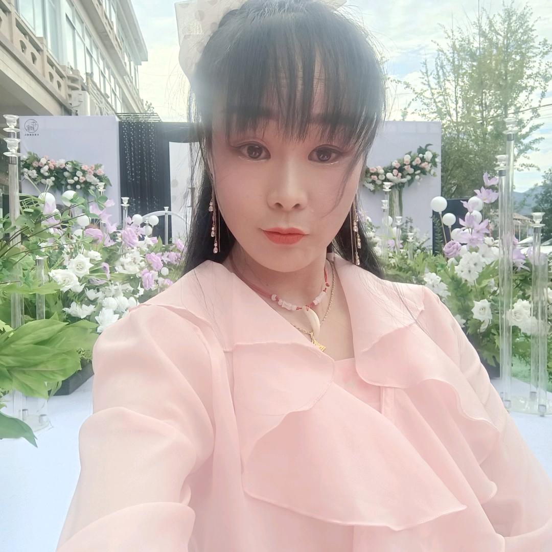 雅雯