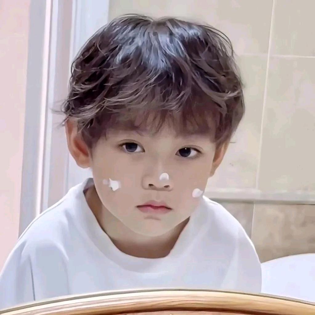 故事结满了篱笆墙