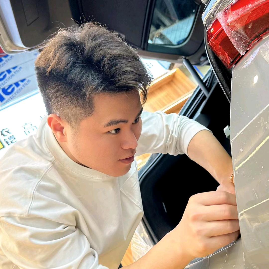 @上海张一一只会贴膜