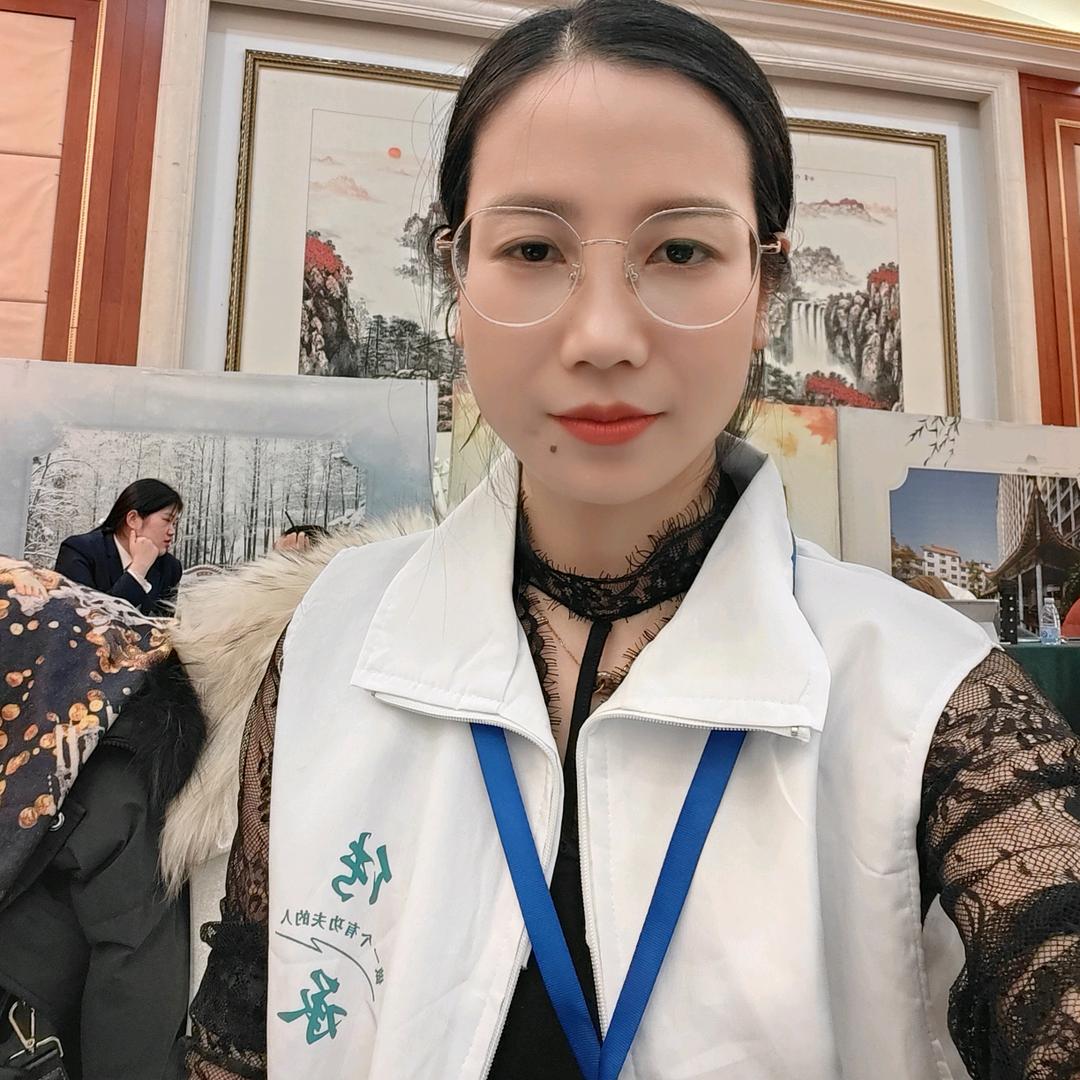 鑫禾智整骨美容黄老师