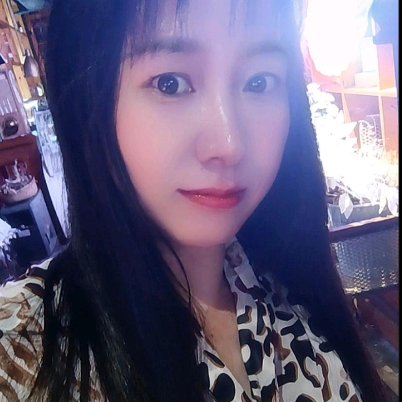 ♥凤♥(o￫ܫ￩o)♫