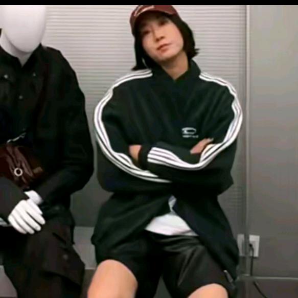 BAO曹大大～时尚穿搭