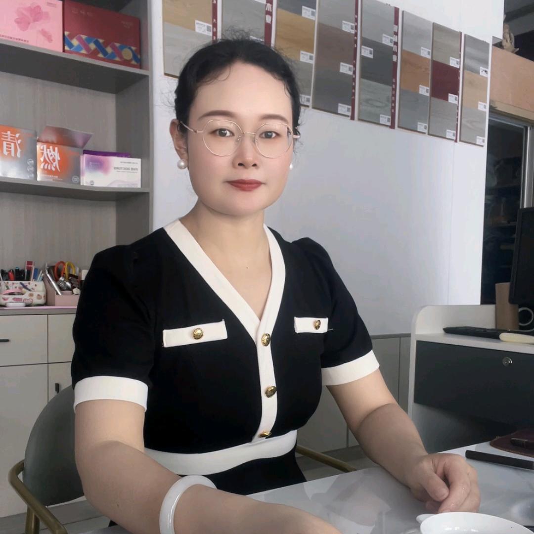 年年红精品门（全屋定制）小蒋