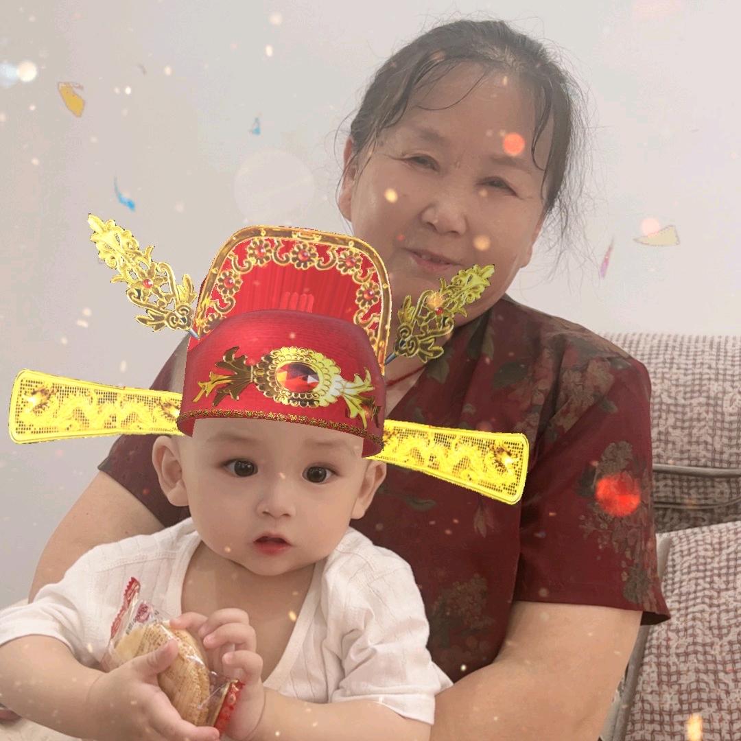 胡文奥  张奶奶