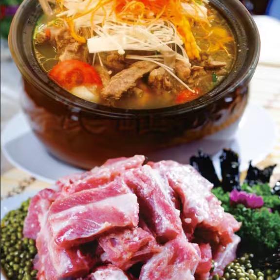 平安哥绿豆排骨配干锅。烤鱼。羊蝎子