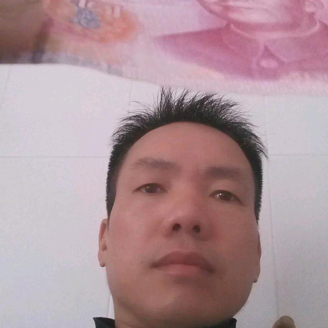 可爱的斯羽