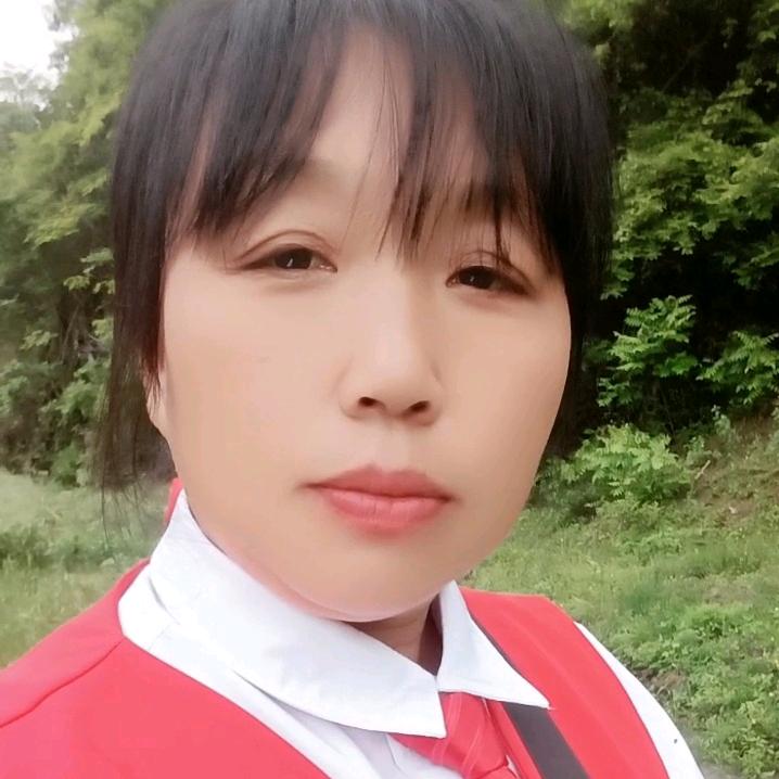 熊幺妹洗车正在营业