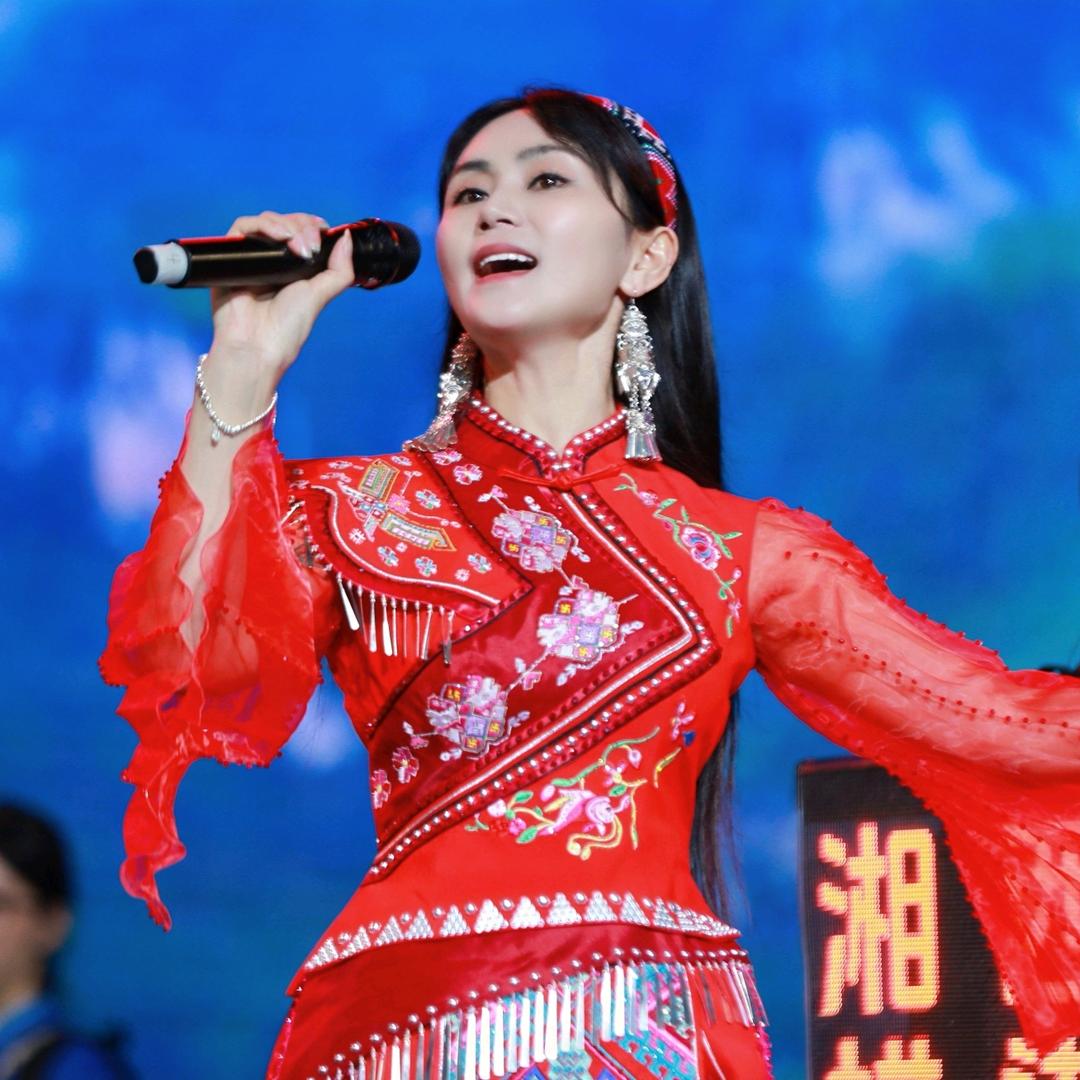 土家姑娘田剑英