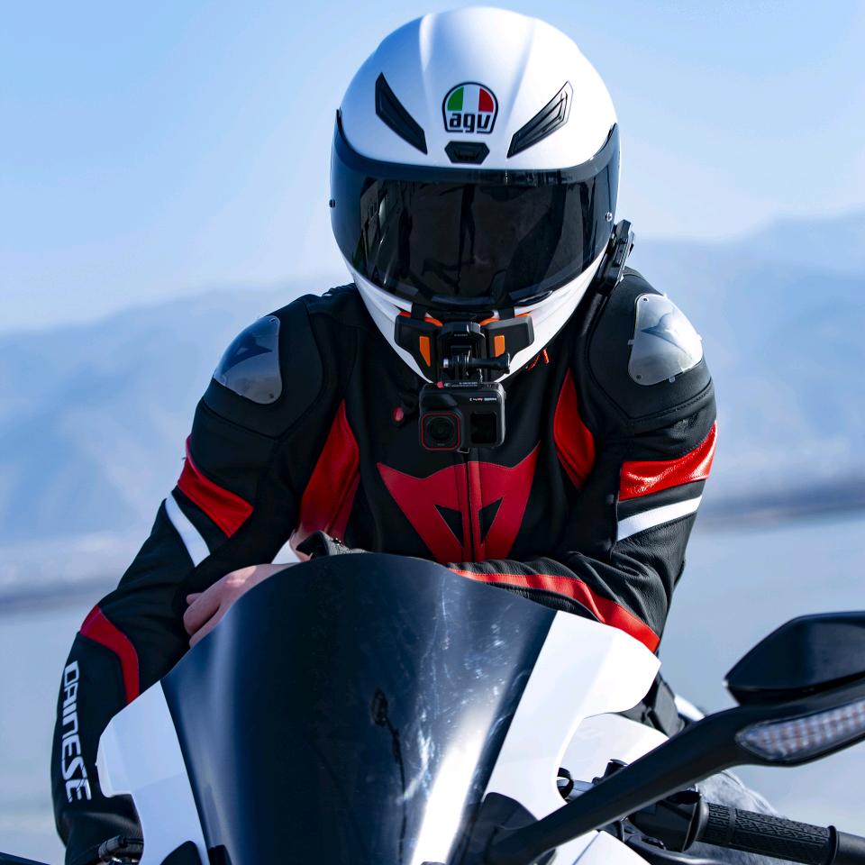 Just ້໌ᮨღ yourself