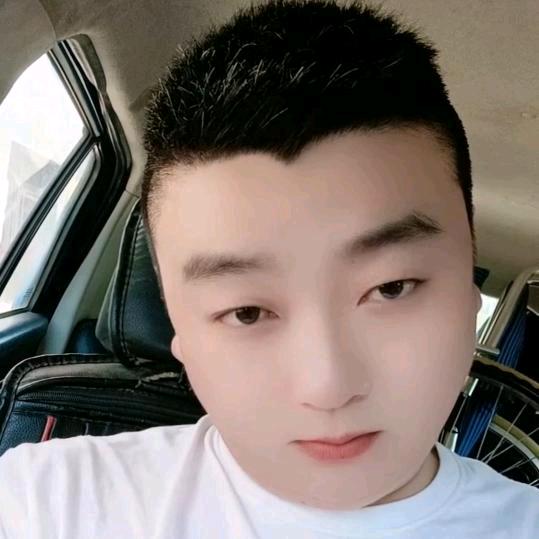 燕双鹰（封心锁love）