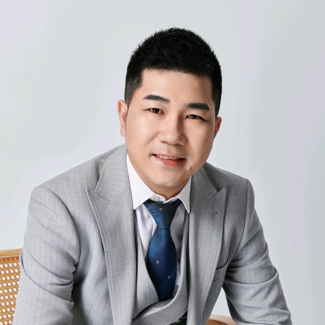 亮哥说商业