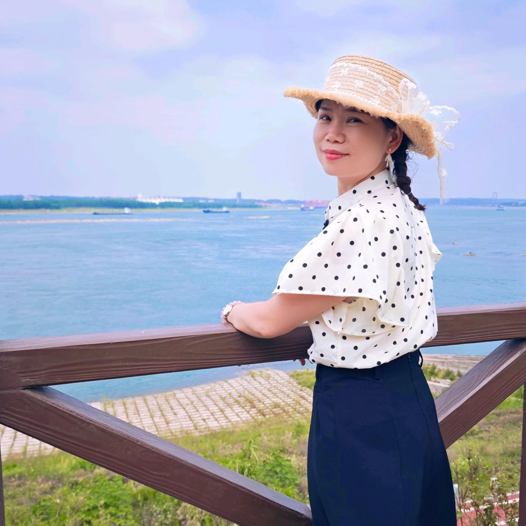 思贤小姐姐