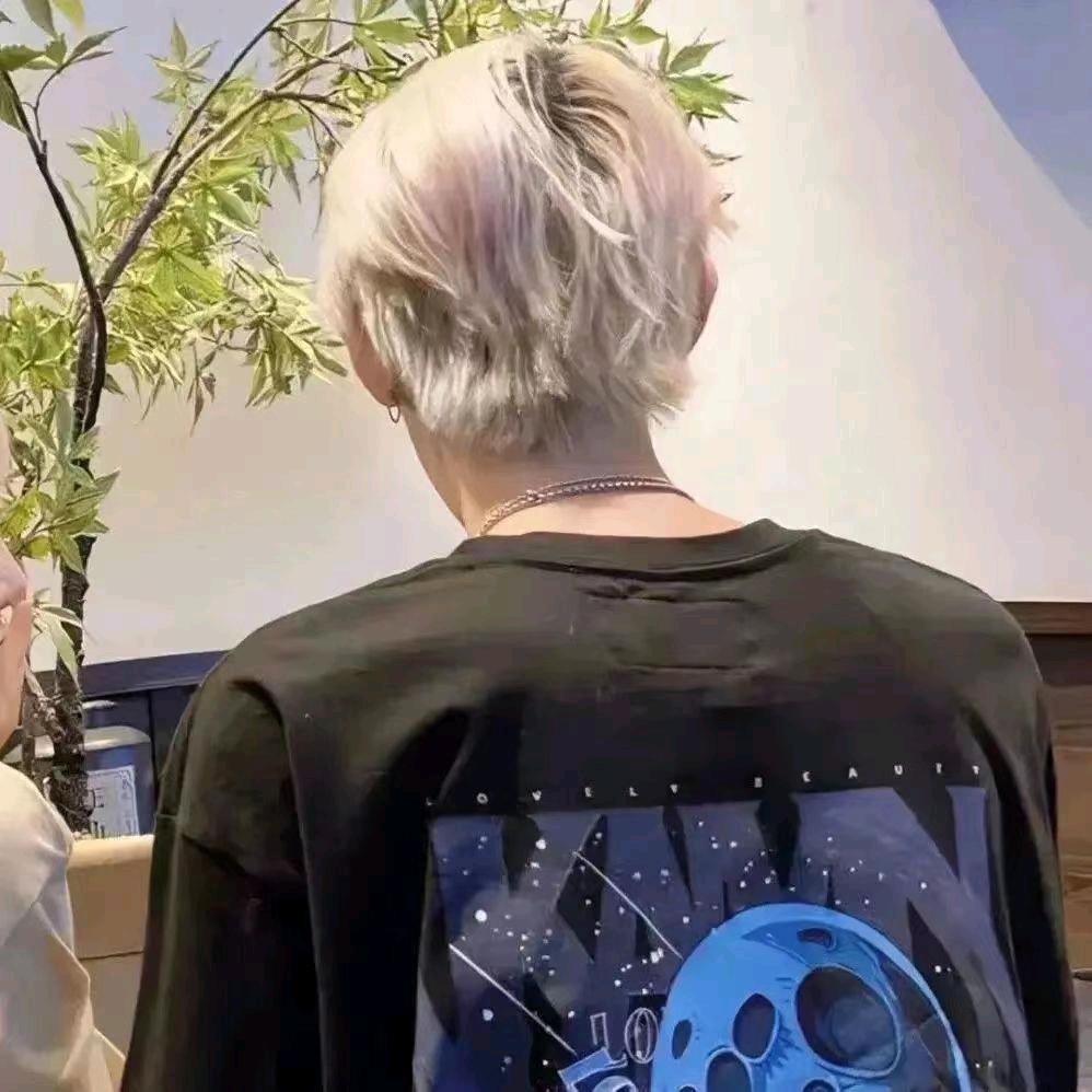 ゞღ酱子伍᭄࿐