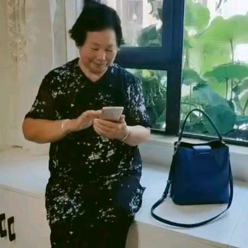 勤劳人（晚上8：10分开播）