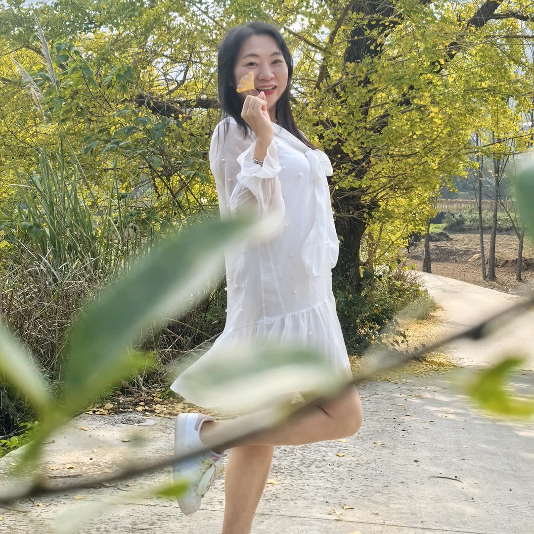 芳如玫
