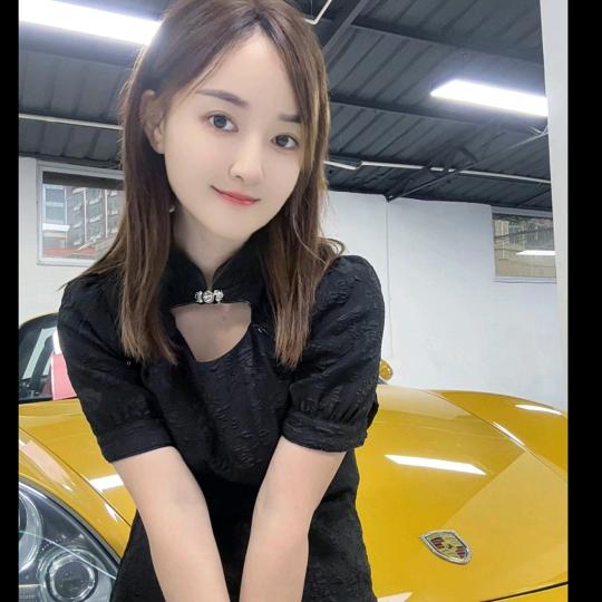 梅姐撩车