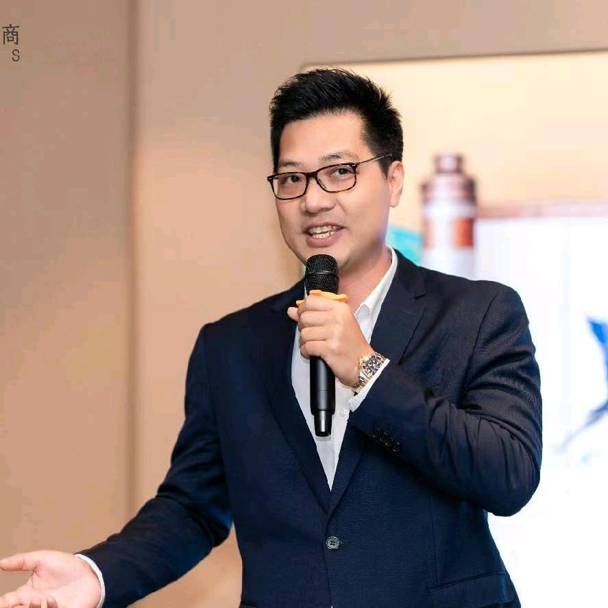 亮总