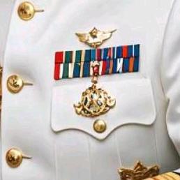 嘟嘟(●—●)嘟嘟