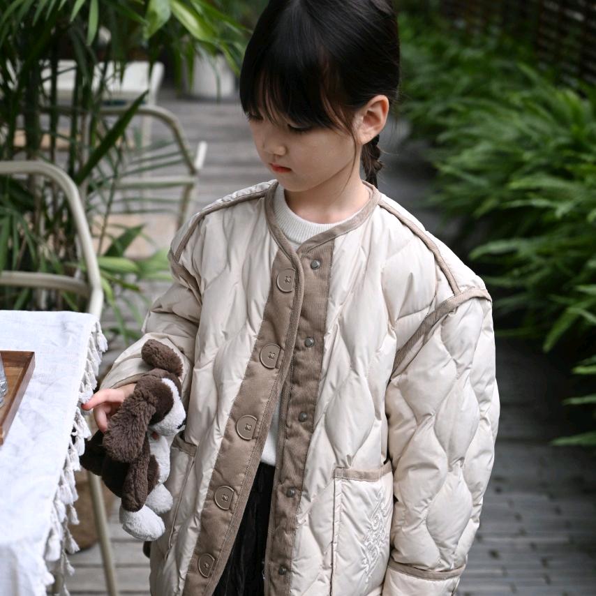 渑池县汇金点点名品服装店