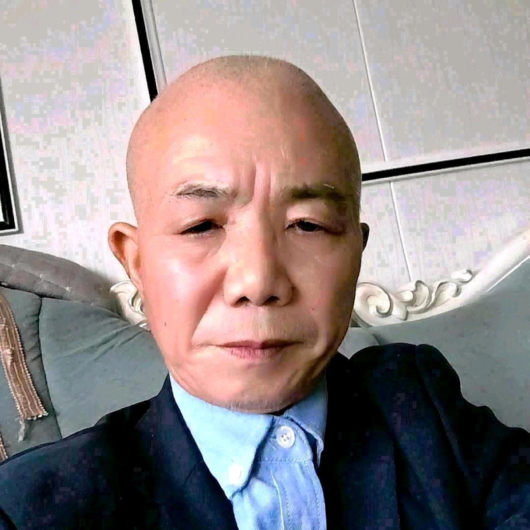 开心哥每天下午15点8分开播