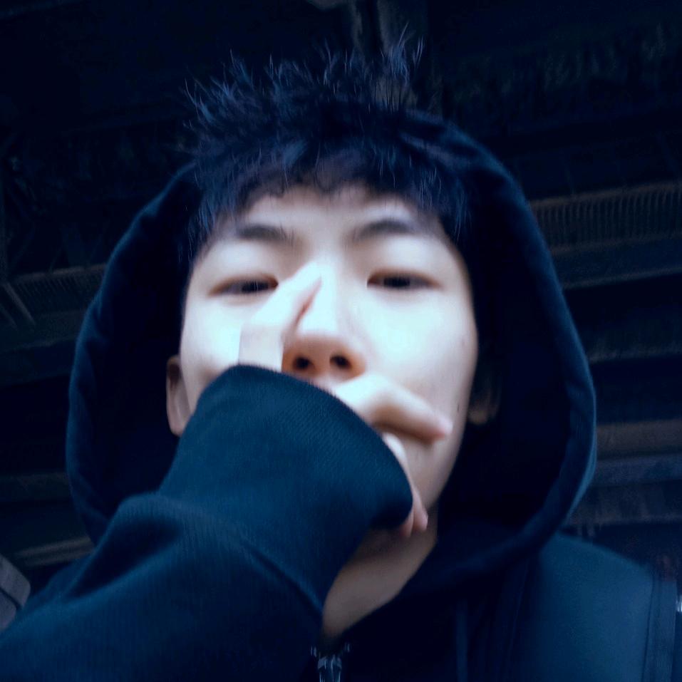 李拜天♡