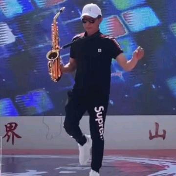 济南曳舞李琦