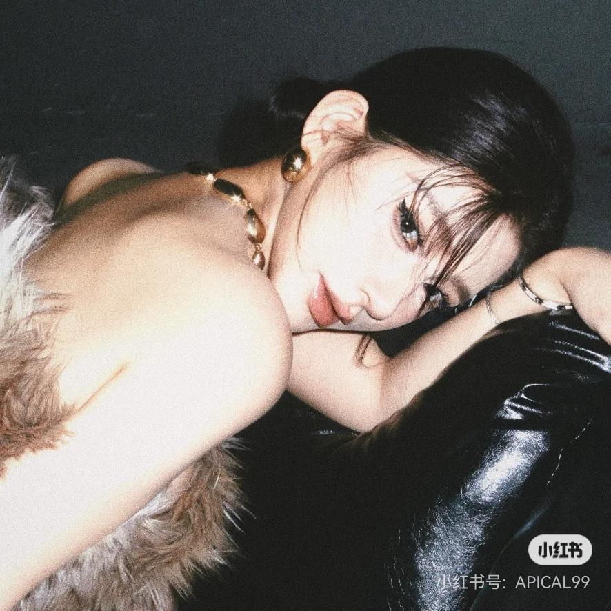 乐敌𝓨.𝓽（敌敌畏站起来）