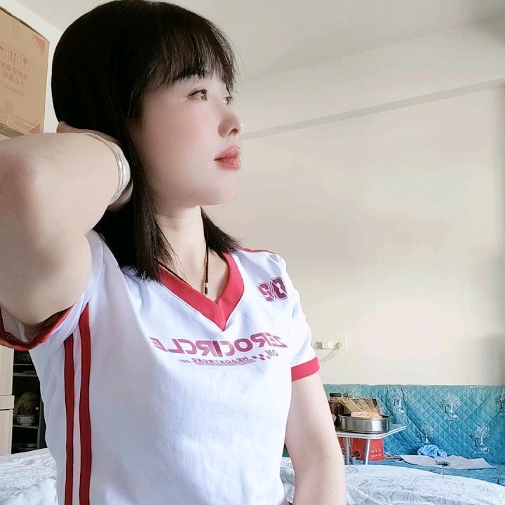 姐的拽你不配