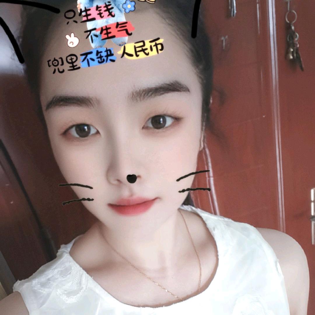 村里有个姑娘叫➡️小芳