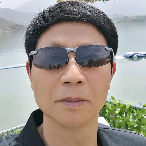骏马驰骋