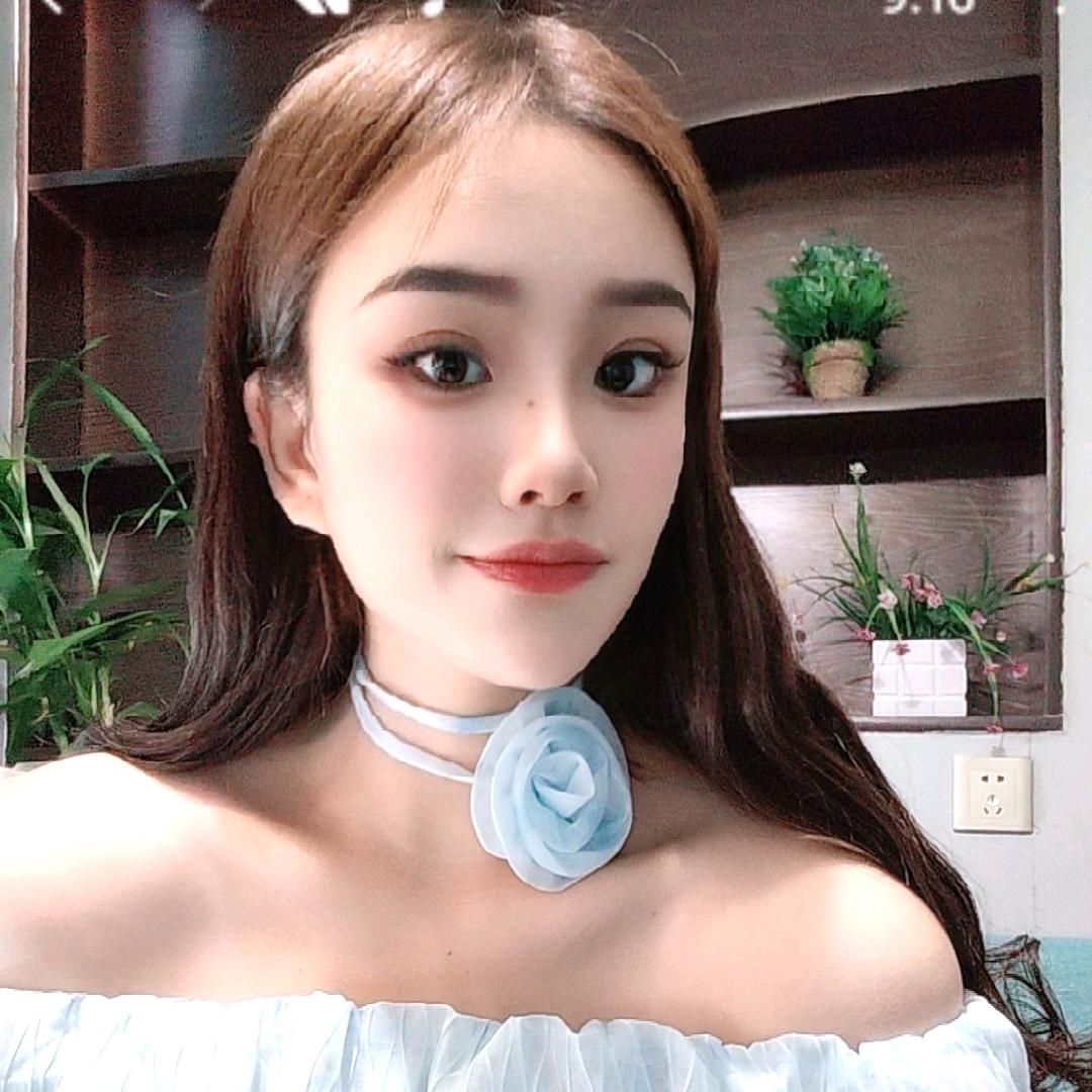 @♥黄家二小姐♥@