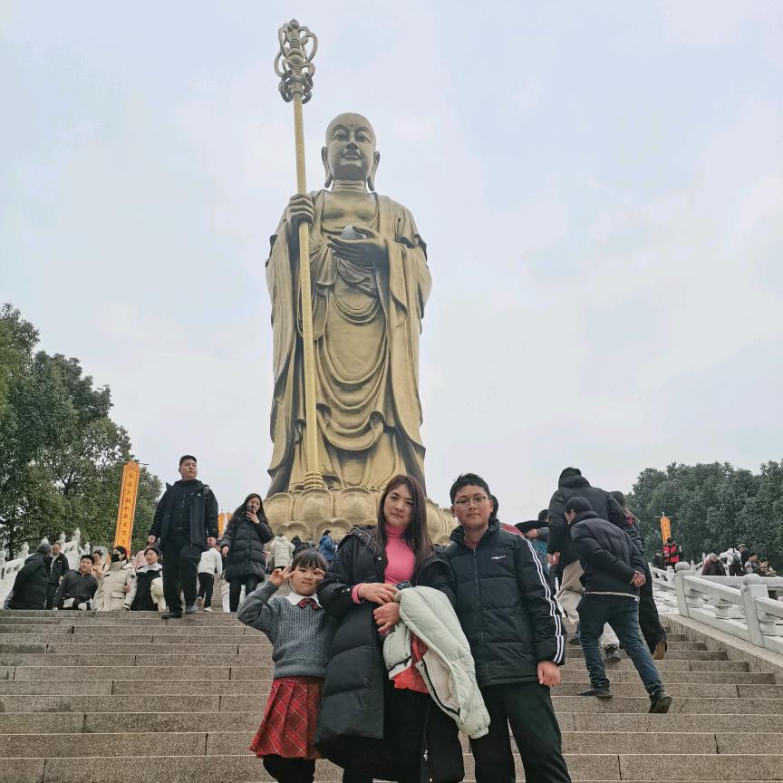 王兴新