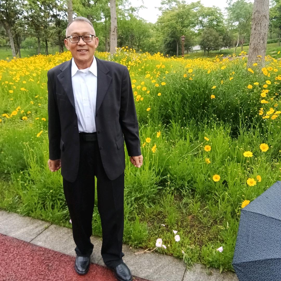 康哥爱唱歌嘿嘿