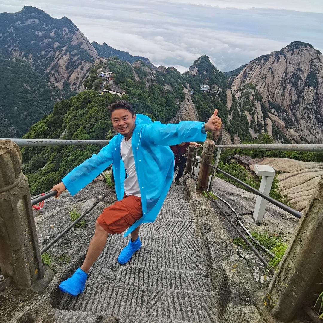 黔西市新西南国际旅行社吴疆