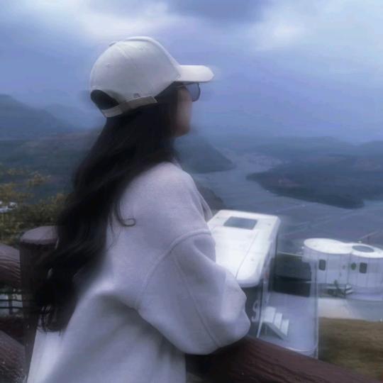 ᥫᩣ小Wangᵃ.