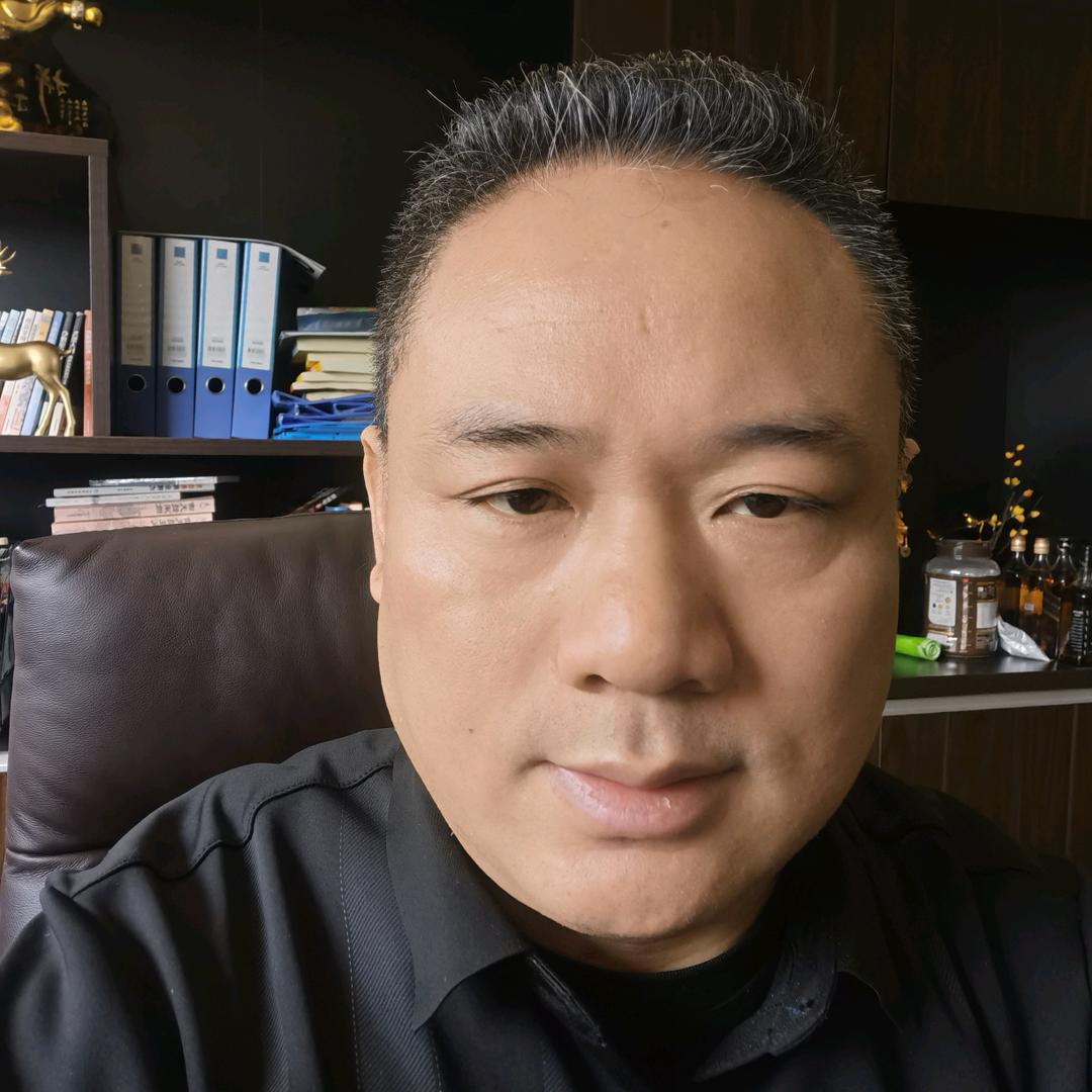 大傻哥（北越模塑行业资源整合）