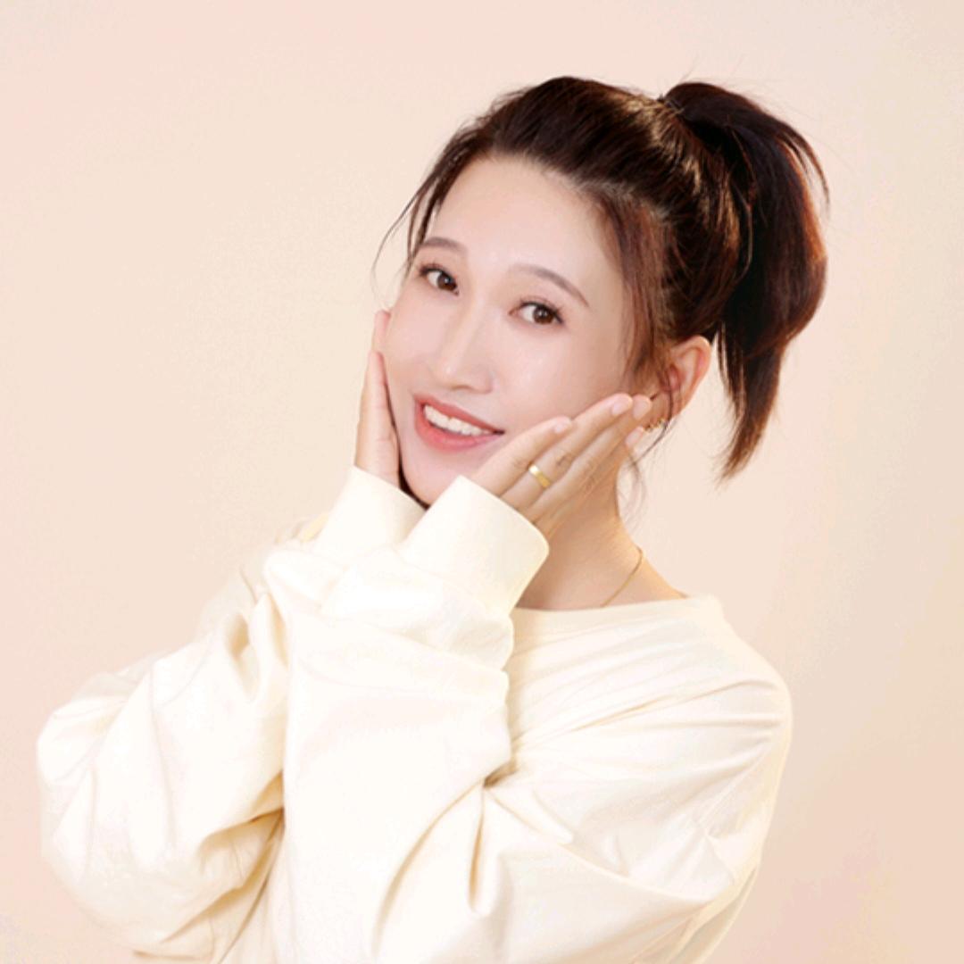 A左眼微笑右眼泪