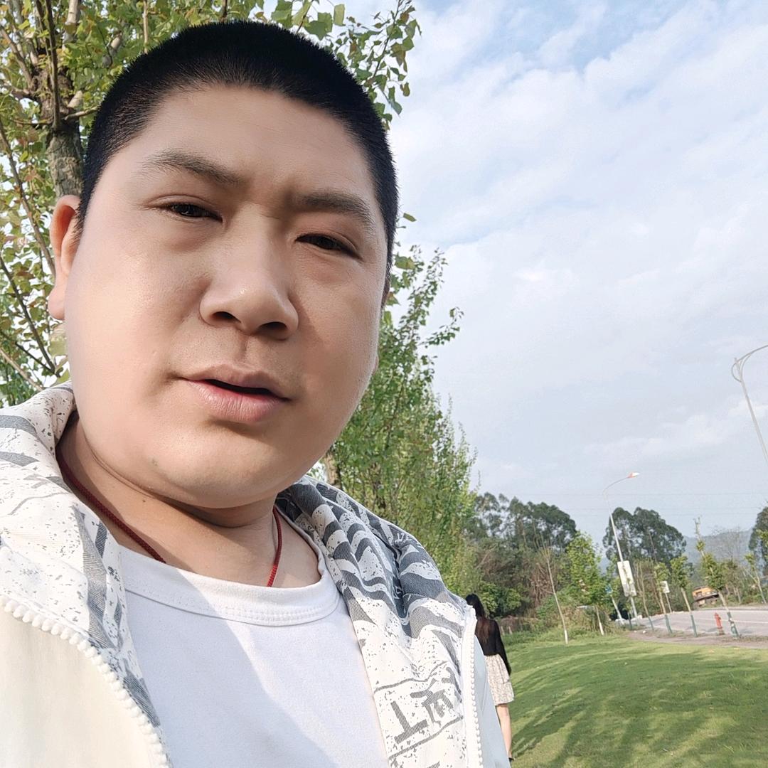 道真到重庆每天往返。