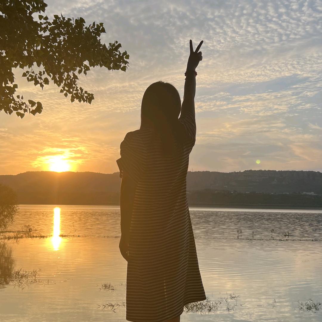 拉卡拉（步行街草坪店）