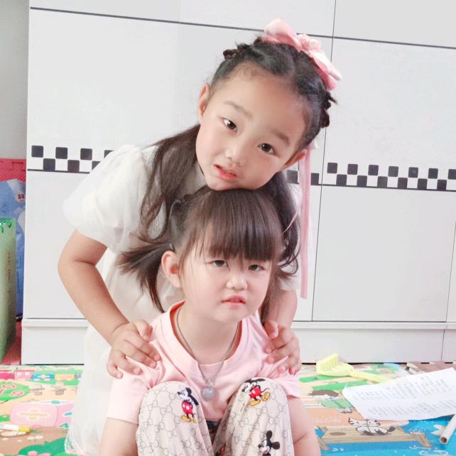 家有俩公主👸🏻（请不要连赞）