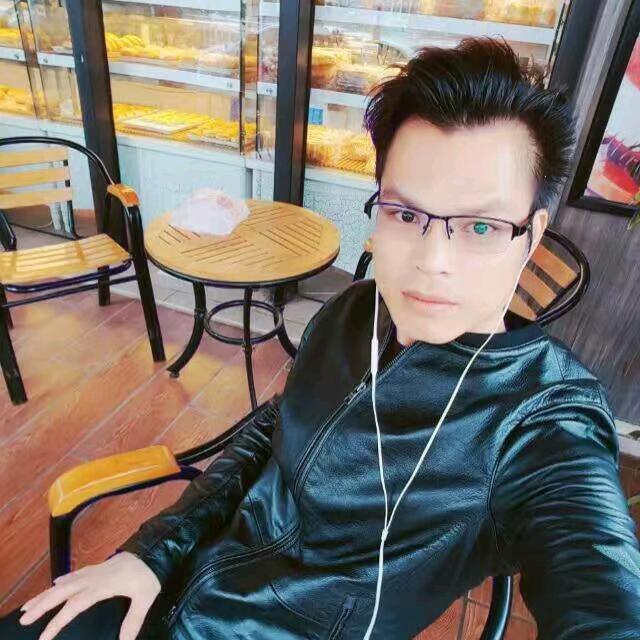 小梁开椰子蛋